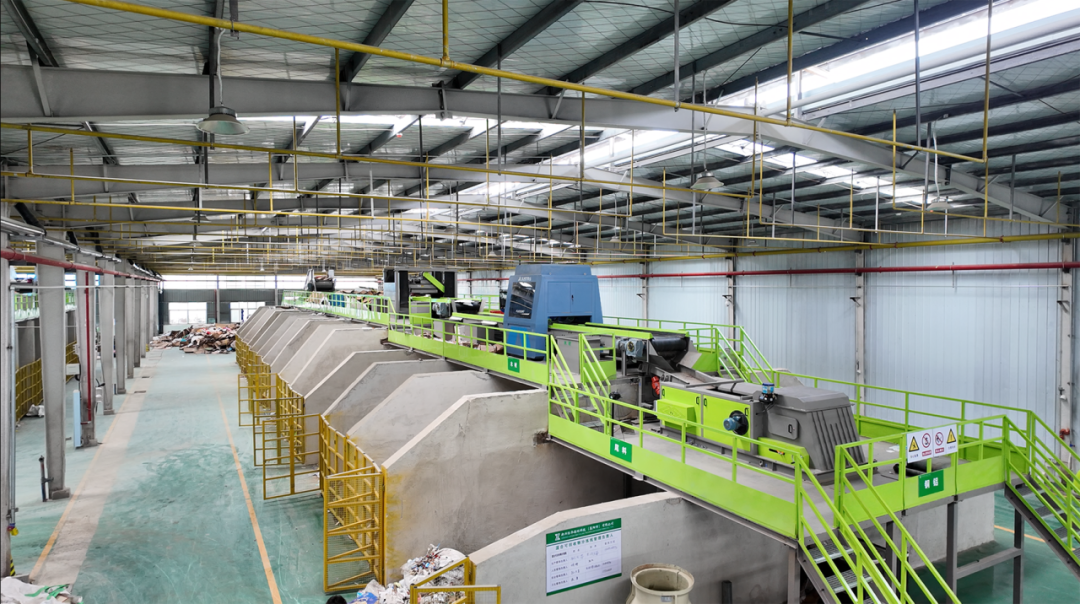 1760153073207727.png 640 (1).png